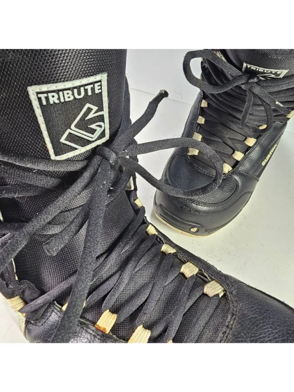 Burton Tribute Snowboard Boots Men's Size 12 Black Imprint Liner